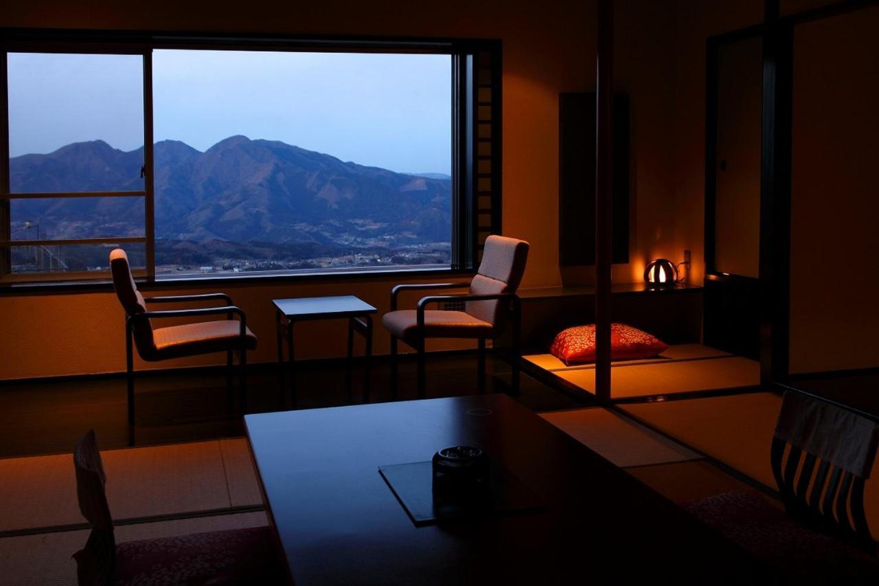 Shinki Hotell Shibukawa Exteriör bild