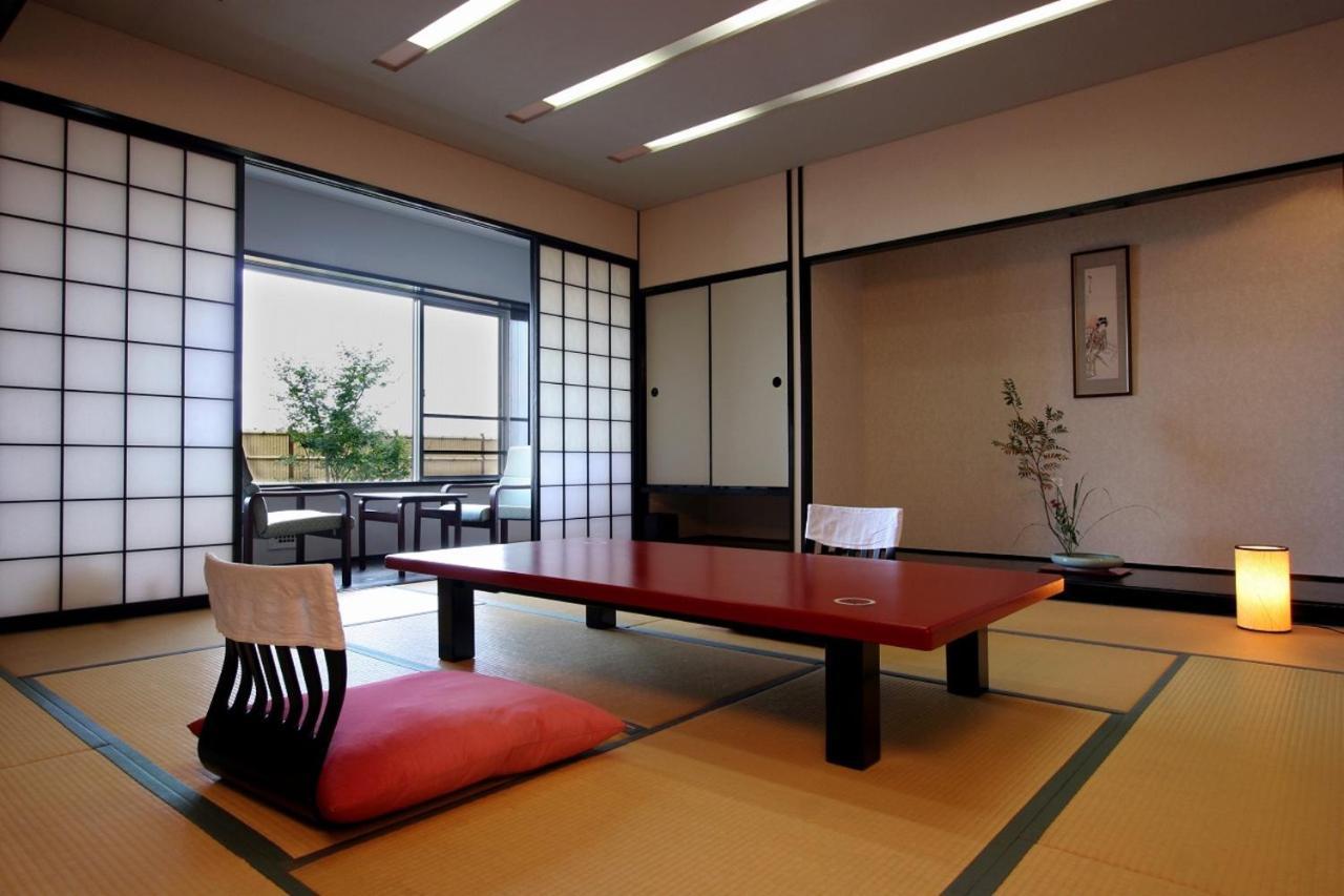 Shinki Hotell Shibukawa Exteriör bild