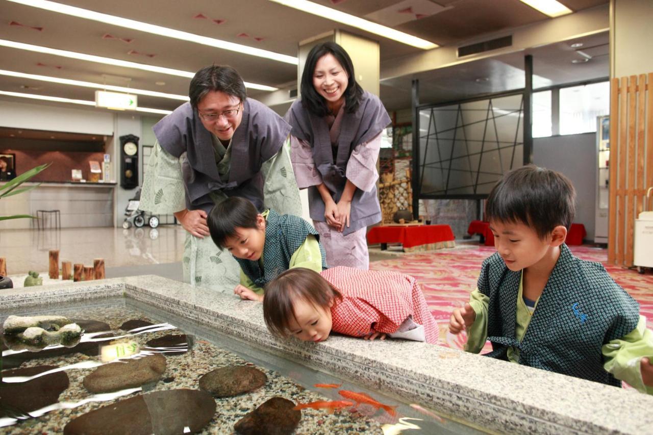 Shinki Hotell Shibukawa Exteriör bild